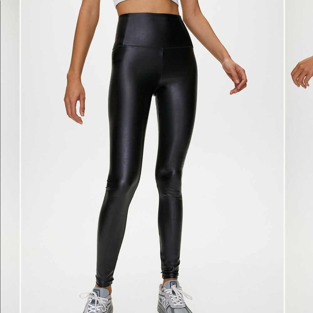 Aritzia Wilfred Free leather leggings